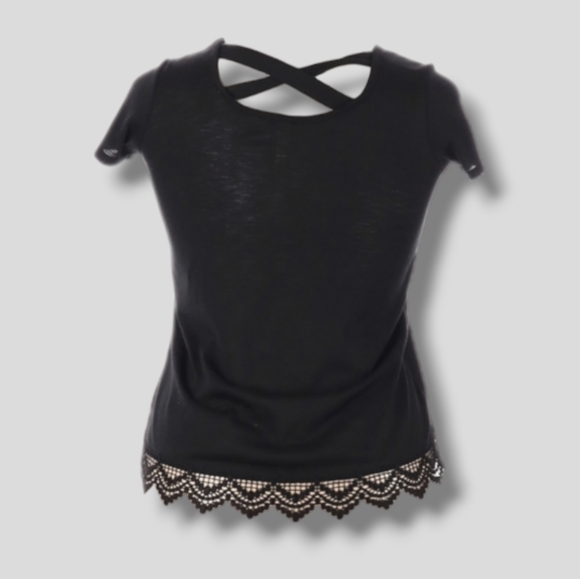 🍁 Xhilaration Short Sleeve Lightweight Sweater in Black with Lace Detail - Picture 4 of 6